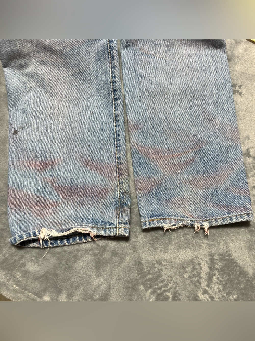 💙 Levi’s 501 Men’s Original Button Fly Jeans W31 L30 Y2K Distressed Paint - Picture 16 of 17